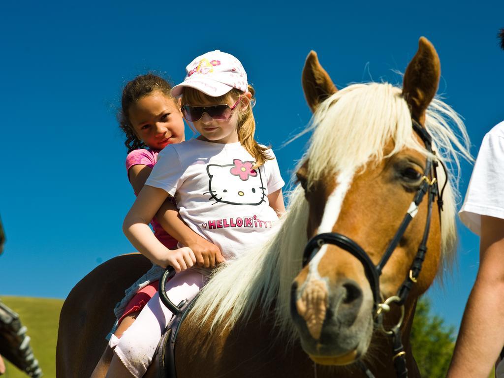 Heidi-Hotel Falkertsee - Kinderhotel Patergassen Kültér fotó